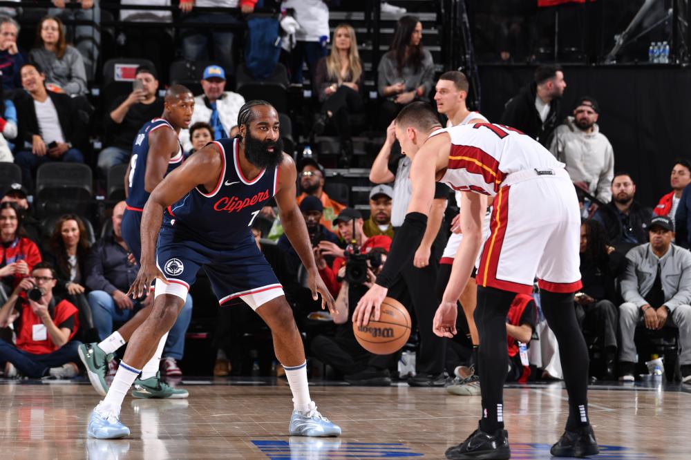 作为年轻球 作为年轻球