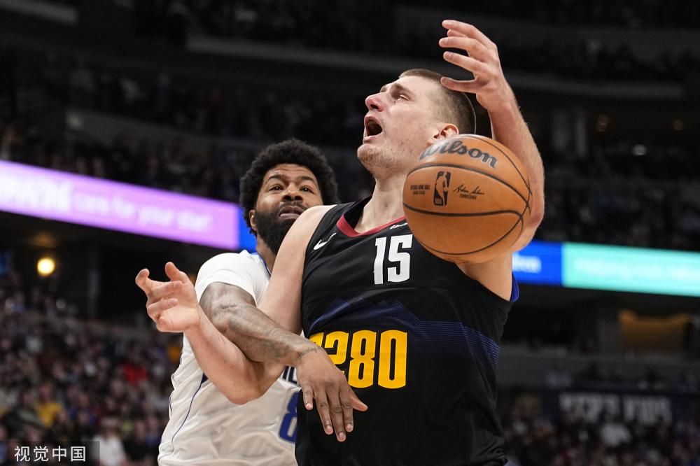 像是在拼图 像是在拼图