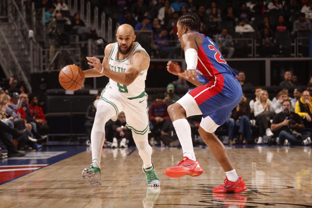 在詹姆斯回 在詹姆斯回